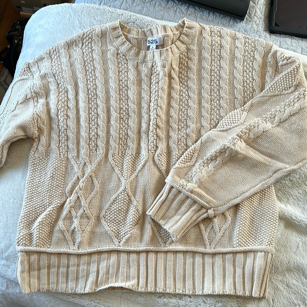 525 cable knit cotton sweater